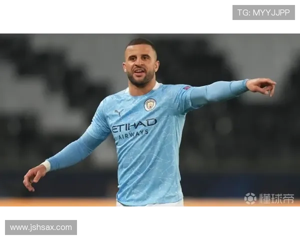 罗纳德·阿劳霍近期防守表现稳健，状态持续提升