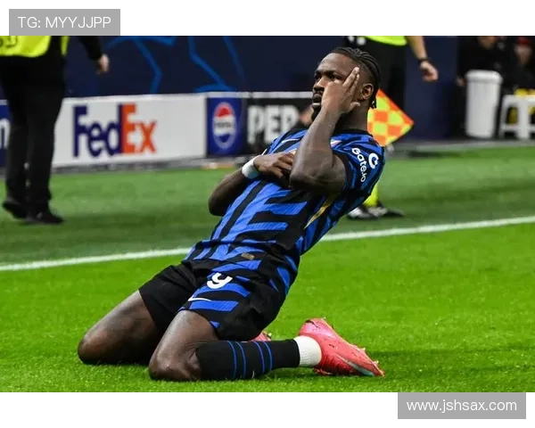 小图拉姆锋线威胁 小图拉姆锋线威胁