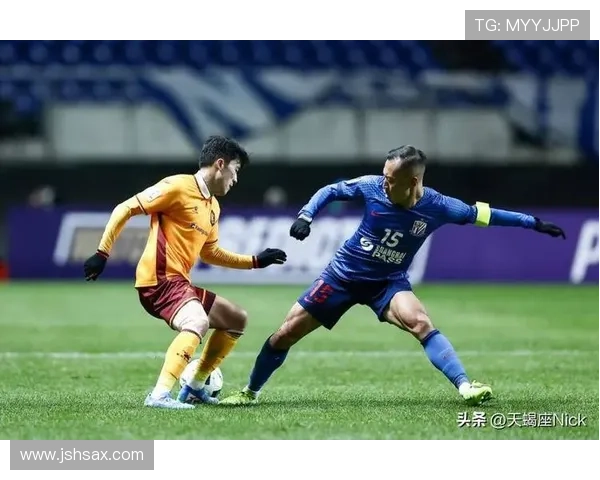 上海申花中场结构偏防守，球队当前阶段掌控比赛节奏能力受到制约