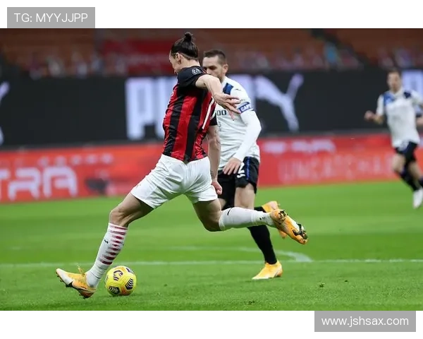 国际米兰边翼卫主导进攻,中路渗透能力是否面临考验? 国际米兰边翼卫主导进攻,中路渗透能力是否面临考验?