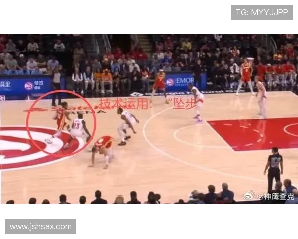 威廉姆斯挡拆后无球跑动拉开三分空间