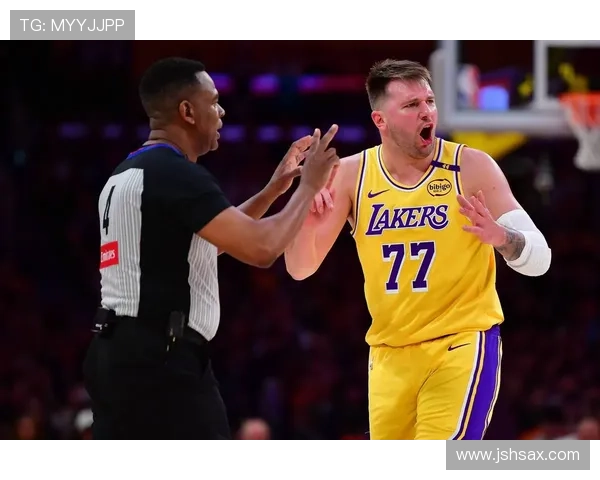 NBA裁判严抓的非法掩护：哪些动作会被吹罚违例？